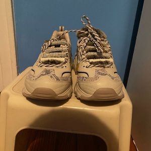 Skechers female sneakers